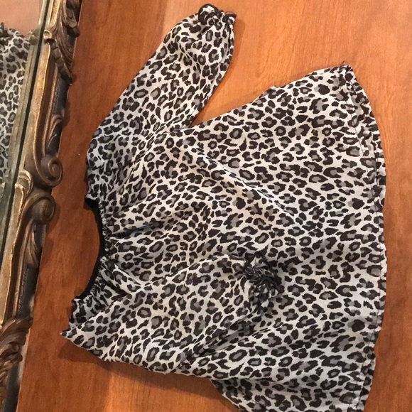 Little girls top. 6-9months - Picture 5 of 5